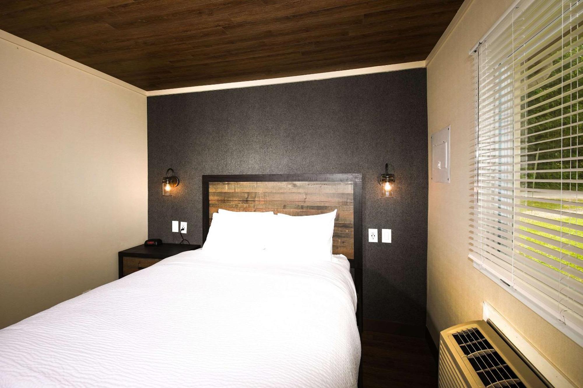 Bayview Wildwood Resort, Ascend Hotel Collection Severn Εξωτερικό φωτογραφία